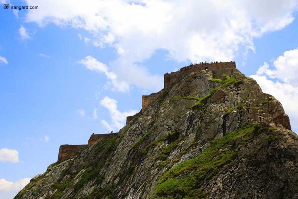 قلعه بابک؛ تقابل تاریخ و طبیعت در ارسباران